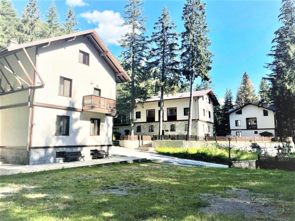 Комплекс Орлово Гнездо Beli Iskar Exteriér fotografie
